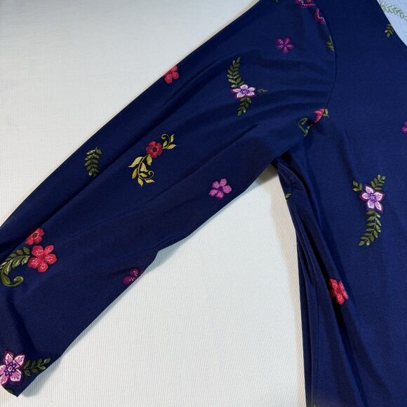 Plus Size Slinky Brand Stretchy Blue & Red Floral Top Size 1X Flattering Shaping - Picture 16 of 16